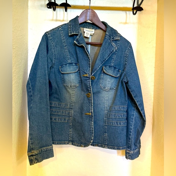 Jean jacket - Picture 1 of 3